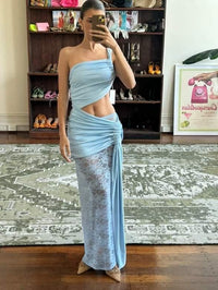 Hire DECONDUARTE Paradiso Lace Maxi in Powder Blue