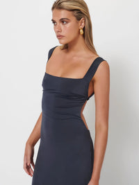 Hire EFFIE KATS Helena Gown in Thunder