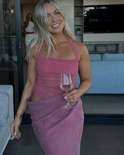 Hire BENNI Gina Maxi Dress in Rose Pink