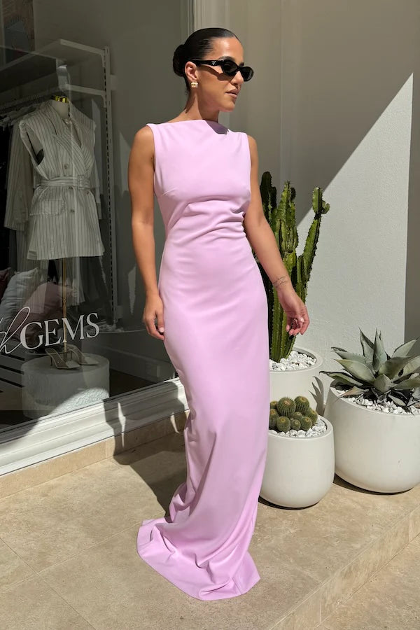 Hire EFFIE KATS Verona Gown in Taffy Pink
