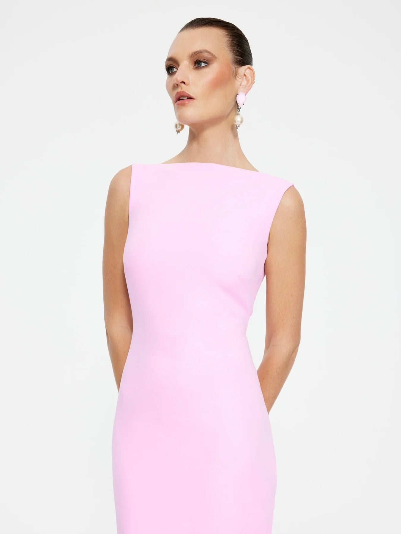 Hire EFFIE KATS Verona Gown in Taffy Pink