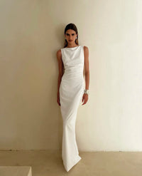 Hire EFFIE KATS Verona Gown in Ivory White