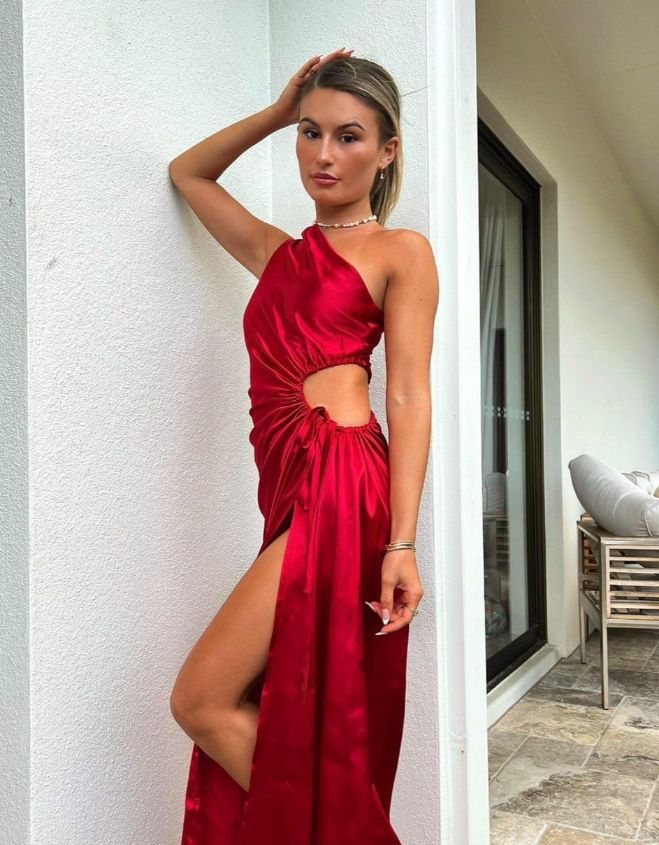 Hire SONYA Nour Maxi Dress In Red – TheOnlyDress Hire