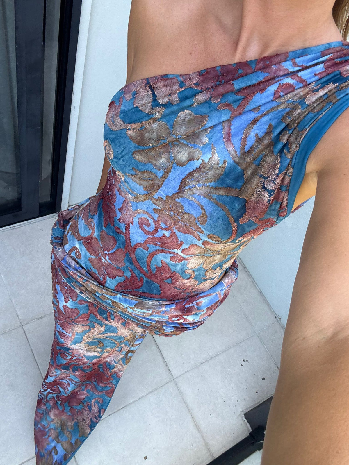 Hire DECONDUARTE Andreina Maxi Dress in Blue Floral