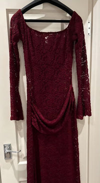 Hire DECONDUARTE Guilietta Lace Maxi Dress in Shiraz Red