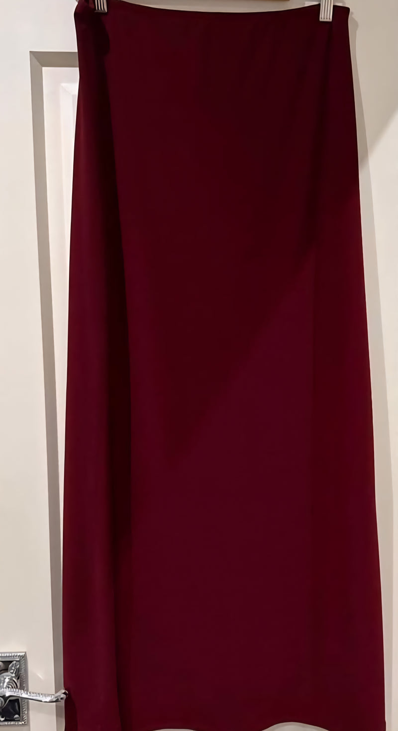 Hire DECONDUARTE Guilietta Lace Maxi Dress in Shiraz Red